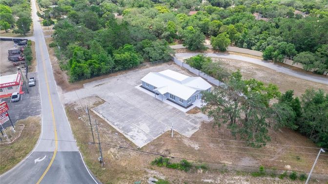 Exterior, Drone