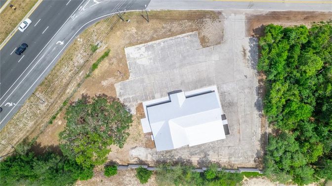 Exterior, Drone