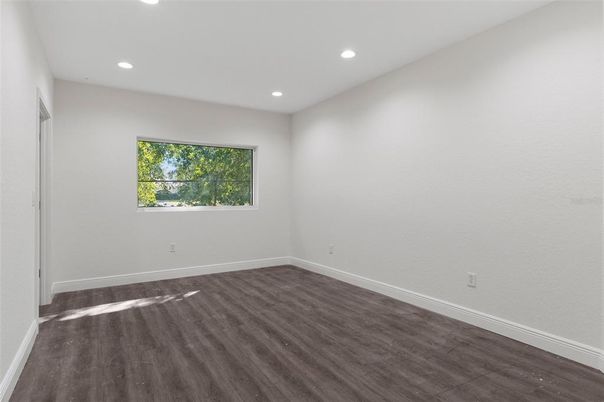 Empty room, Interior, Recessed Lighting, Wood Texture Flooring