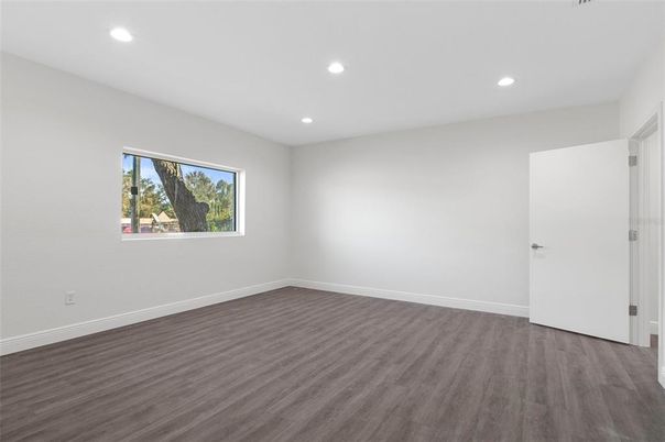 Empty room, Interior, Recessed Lighting, Wood Texture Flooring