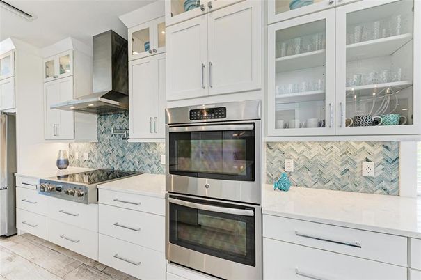 Interior, Kitchen, Stainless Steel Appliances
