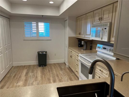 Interior, Kitchen, Recessed Lighting, Wood Texture Flooring
