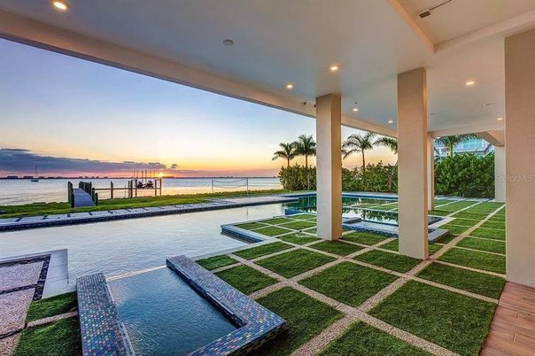 Exterior, Pool, Recessed Lighting, Water