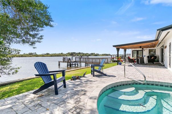 Exterior, Lake, Pool, Water