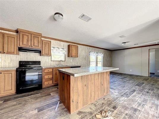Interior, Kitchen, Recessed Lighting, Wood Texture Flooring