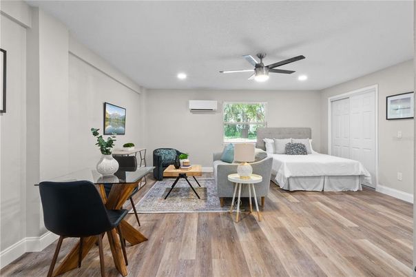 Bedroom, Interior, Living room, Recessed Lighting, Wood Texture Flooring