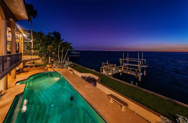 Exterior, Lake, Pool