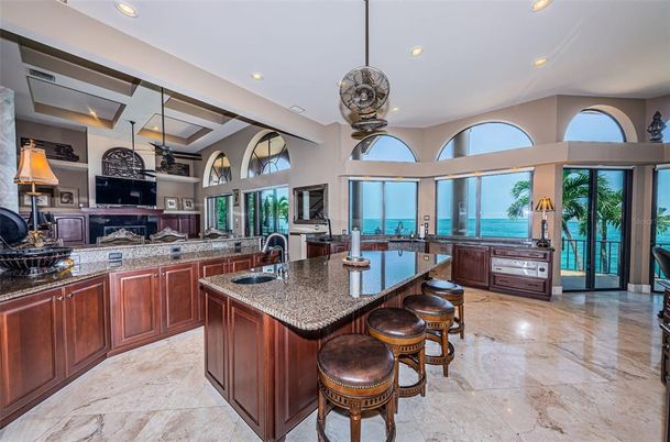 Interior, Kitchen, Recessed Lighting, Water