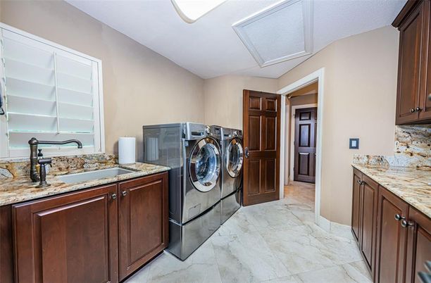 Interior, Washer