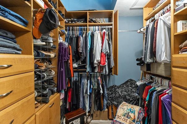 Interior, Walk-in Closets