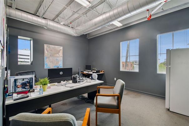Home Office, Interior