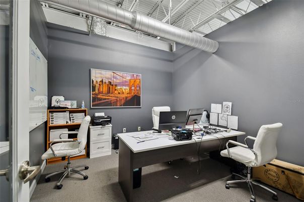 Home Office, Interior