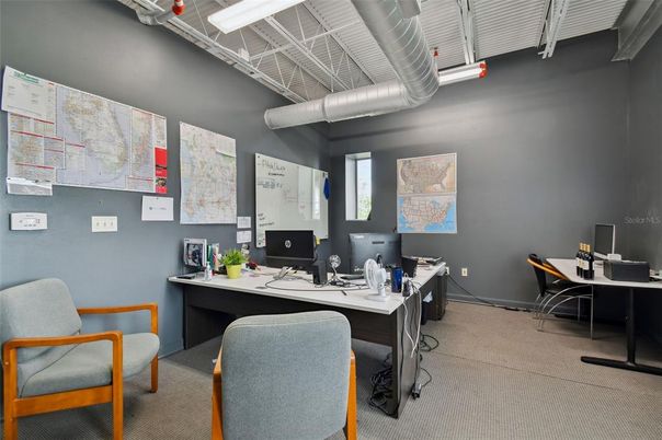Home Office, Interior