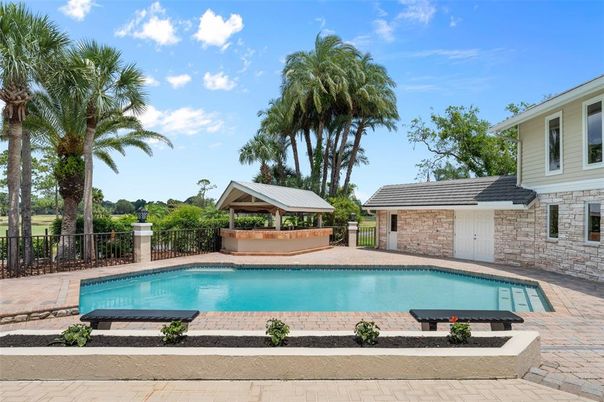 Exterior, Pool