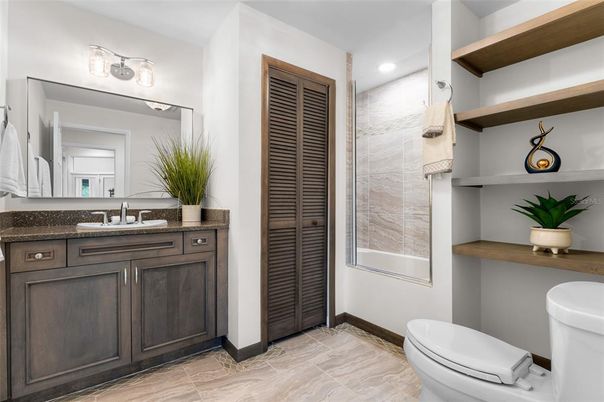 Bathroom, Interior, Recessed Lighting