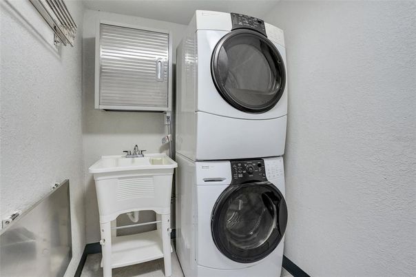 Interior, Utility Closets, Washer