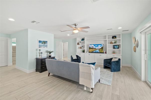 Interior, Living room, Recessed Lighting, Wood Texture Flooring