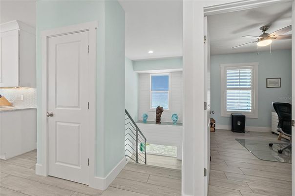 Home Office, Interior, Recessed Lighting, Wood Texture Flooring