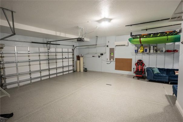 Garage, Interior