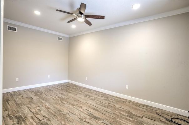 Empty room, Interior, Recessed Lighting, Wood Texture Flooring