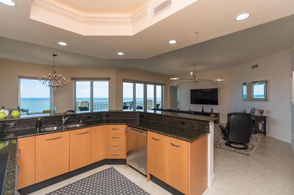 Interior, Kitchen, Pendant Lights, Recessed Lighting, Stainless Steel Appliances, Water