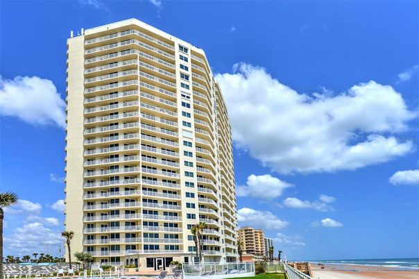 Exterior, Facade, Condo Building