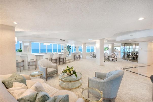 Dining room, Interior, Living room, Recessed Lighting