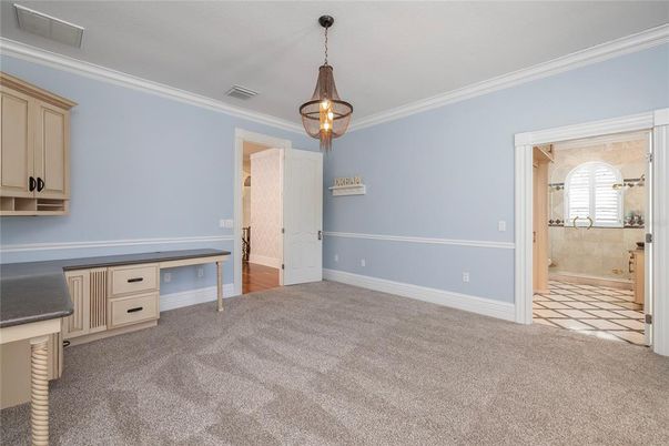 Empty room, Interior, Pendant Lights