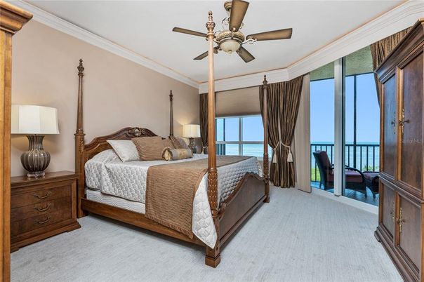 Bedroom, Interior, Water
