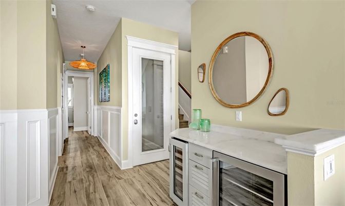 Interior, Pendant Lights, Wood Texture Flooring