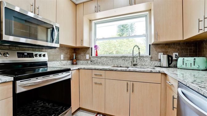 Interior, Kitchen, Stainless Steel Appliances