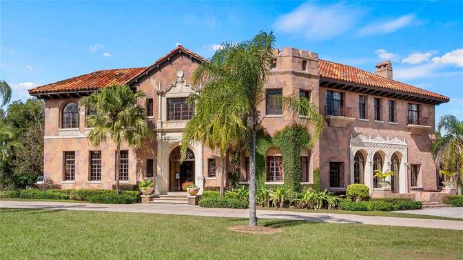 Backyard, Exterior, Facade, Mediterranean