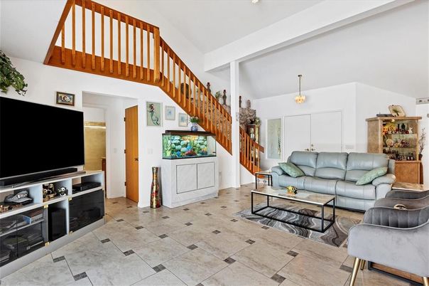 Chandelier, Interior, Living room