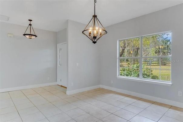 Empty room, Interior, Pendant Lights