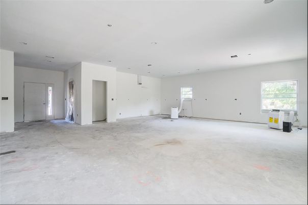 Empty room, Interior, Recessed Lighting