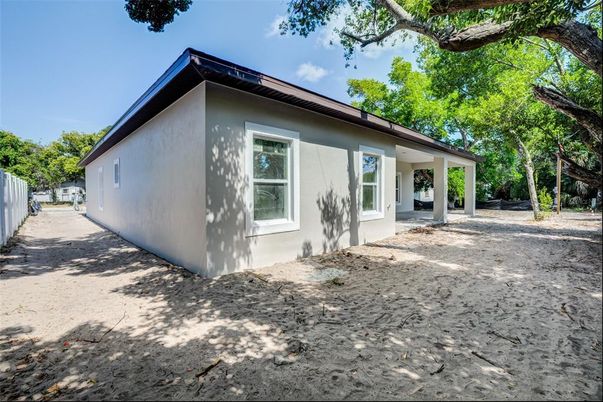 Backyard, Exterior