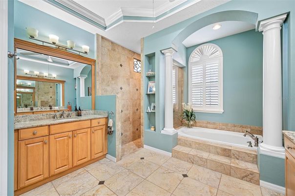 Bathroom, Interior, Recessed Lighting