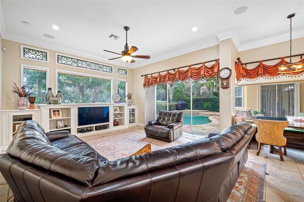 Dining room, Interior, Living room, Recessed Lighting