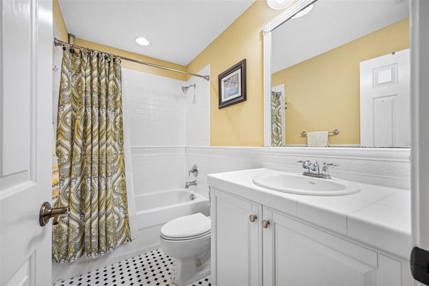 Bathroom, Interior, Recessed Lighting, Tile Countertops