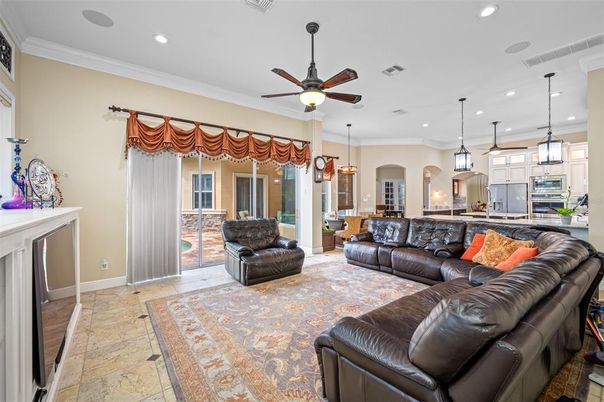 Interior, Kitchen, Living room, Pendant Lights, Recessed Lighting, Stainless Steel Appliances