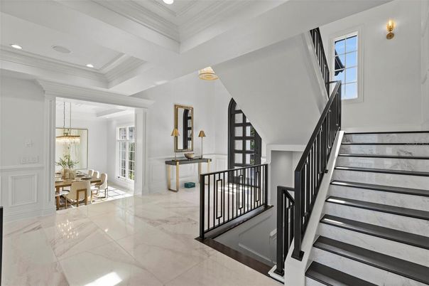 Chandelier, Dining room, Interior, Marble, Recessed Lighting