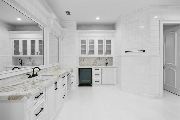 Bathroom, Interior, Kitchen, Marble Walls, Recessed Lighting