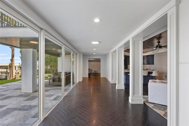 Interior, Recessed Lighting, Wood Texture Flooring