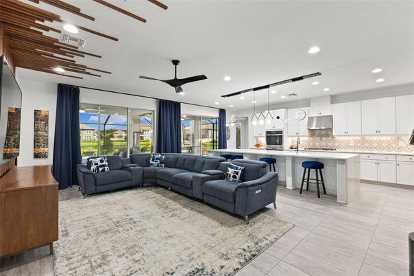 Interior, Kitchen, Living room, Pendant Lights, Recessed Lighting, Stainless Steel Appliances