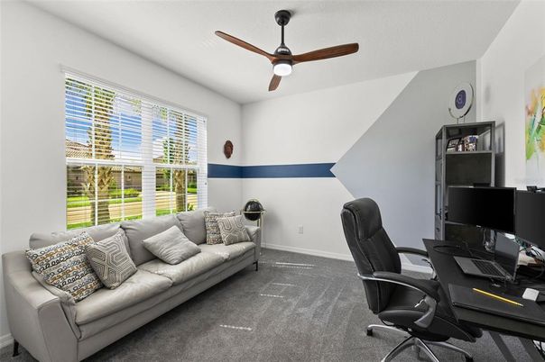 Home Office, Interior