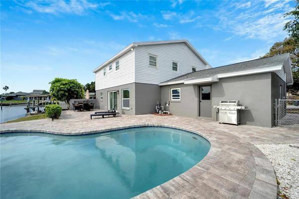 Exterior, Pool, Water