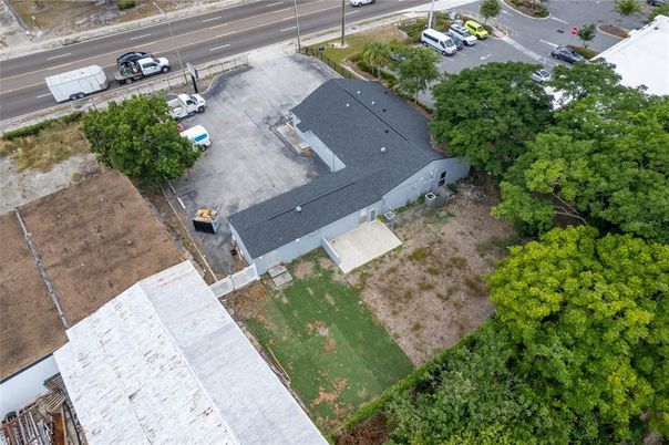 Exterior, Drone