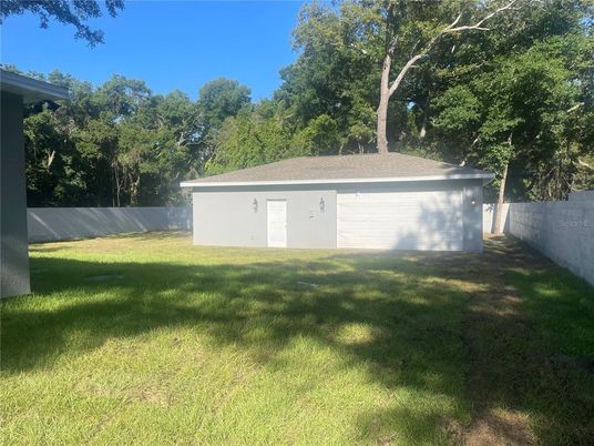 Backyard, Exterior