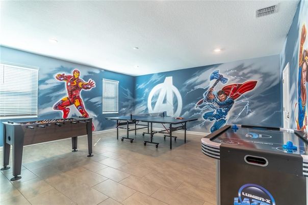Game Room, Interior, Recessed Lighting