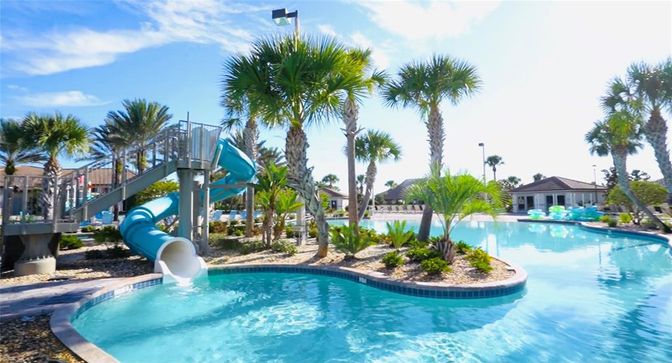 Exterior, Playground, Pool